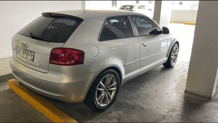 Audi A3 2014 antes de la pintura general y el cambio de rines