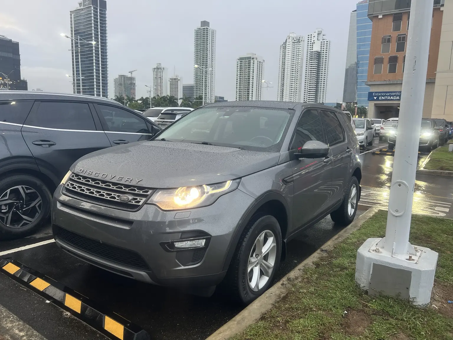 Land Rover Discovery Sport vendido por Tu Patio